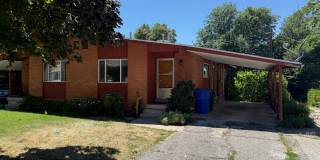 Beautiful apartment with Air conditioner and carport. Gallery 1