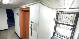 Recently Remodeled Studio "Pacific International". Gallery 18