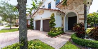 10560 NW 69 TER Gallery 1