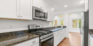 3BR/4BA - Silver Spring Rambler on Quiet Cul-de-Sac Near Sligo Creek Park Gallery 9