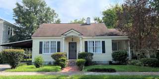 3 bedroom 2 Bathroom house fenced in yard! No pets allowed Gallery 1