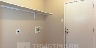 212 Crowfoot Gallery 32