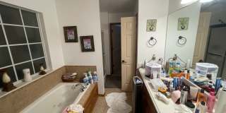 RENT 2 OWN 1,902 sqft - Moore Schools 4/2 - Move In Ready Gallery 6