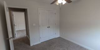 Beautiful 3 bedroom home Gallery 22