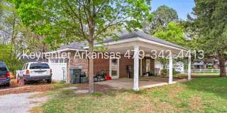 Charming 1 Bedroom Cottage-Style Home with Spacious Yard Charming 1 Bedroom Cottage-Style Home with Spacious Yard Gallery 24
