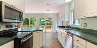 Spacious Mid Century Modern Arlington Home | Prime Location Near Clarendon & Metro Gallery 9