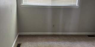 Prime low maintenance Williamsburg rental location! Gallery 7