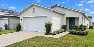 Modern 3-Bedroom Home in Bradbury Creek Modern 3-Bedroom Home in Bradbury Creek Gallery 1