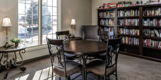 Lakeside Hills Apartments Gallery 11