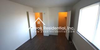 Spacious 2bd/1ba Sacramento Fourplex Gallery 18