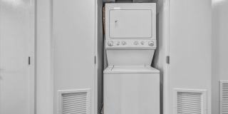 Luxury Elevated Living 1 Bed 1.5 Bath Condo at Skyline OC Gallery 32