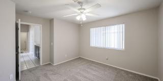 3215 W Abraham Lane Gallery 21