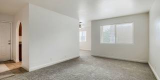 A Spacious and Stylish 2 Bed / 2 Ba Condo Gated Community Gallery 4