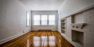 8000 S Ellis Ave Gallery 21