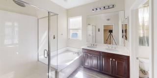 4 bedroom 3 bath Fairway Canyon Home Gallery 6