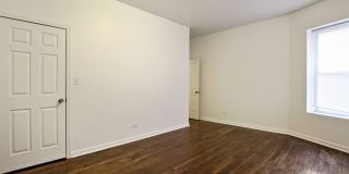 4820 S Michigan Ave Gallery 9