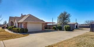 105 Yeary Lane Gallery 1