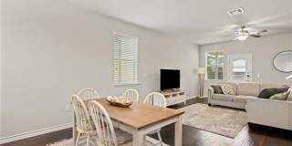 Newly Constructed, 4 BR / 3 BA Home - 2 Car Garage - Pool - Close to Mueller Gallery 13