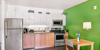 Yugo Eugene Skybox Gallery 1