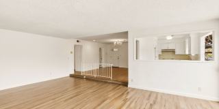 HUGE 2 bed 2 bath in Prime Santa Monica! Gallery 9