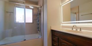 Charming 4 Bed 3 Bath Home Near UNM! Gallery 16