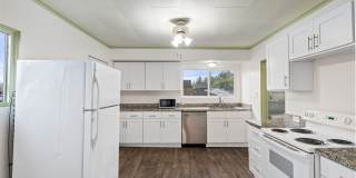 2515 1/2 Sumner Avenue - 2 Gallery 3