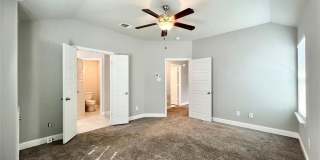 5000-5002 Villas Drive Gallery 17