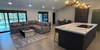 1304 Stratford St Gallery 2