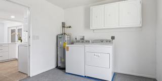 226 SW Reynolds Avenue Gallery 21