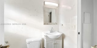 1821 SW 11th Ct Gallery 11