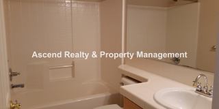 Bethany 4 Bed One Bed & Full Bath on Main Fenced Yard w/EV Charger Close to Schools & Shopping Gallery 9