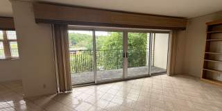 2 Bedroom/ 2 Bath condo on West End, 1 assigned covered parking spot, Small Storage Space included, Secured Entry Gallery 8