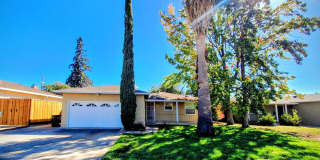 Charming 3bd Single Story House w/Attached Garage Gallery 1