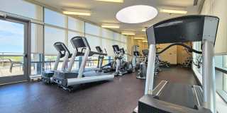 548 W Webster Ave Gallery 8