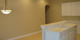 2 Bedroom/Office Courtyard Home in Bell Tower Park! Gallery 8