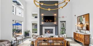 Hadley Midtown Gallery 7