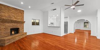 13934 Mission Valley Gallery 3