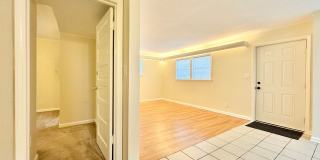 2 Bedroom in Lindley Park close to UNCG Gallery 11