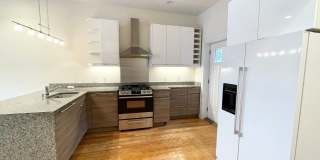 South Boston 5 Bed – Washer/Dryer in Unit – No Fee – 9/1 South Boston 5 Bed – Washer/Dryer in Unit – No Fee – 9/1 Gallery 1