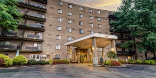 The Flats at Fox Hill Gallery 25