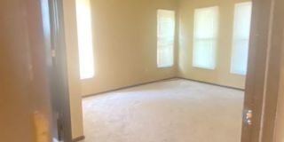 3 Bedroom, 2 Bath Single-Family Home with 2-Car Garage and Fenced Backyard in Orlando Gallery 14