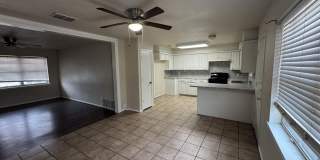 601 Chicago Avenue Gallery 4