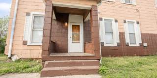 Bright Newly Remodeled 1BR House in Terre Haute Apt 2 Gallery 7