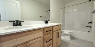 Spacious Southwest Las Vegas Gem | 5 Beds, Loft & 3,000+ Sq Ft Living Gallery 29