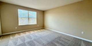 3 BEDROOM 2.5 BATHROOM 1 CAR GARAGE IN PINE RIDGE AT OAK CREEK !!! Gallery 8