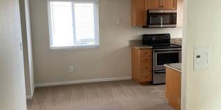 BEADNELL-QUIET UPGRADED CONDO IN GATED COMMUNITY W/ POOL Gallery 9
