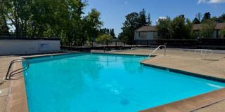 Spacious Two story 2 bedroom, 2 bath Condo. Move-In ready!! Gallery 24