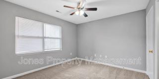 303 I Country Club Drive NE Gallery 8