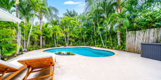 6 Northeast 19th Street Gallery 25