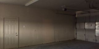 Awesome 4 or 5 bedroom/ 2 bathroom /4 car garage Gallery 21